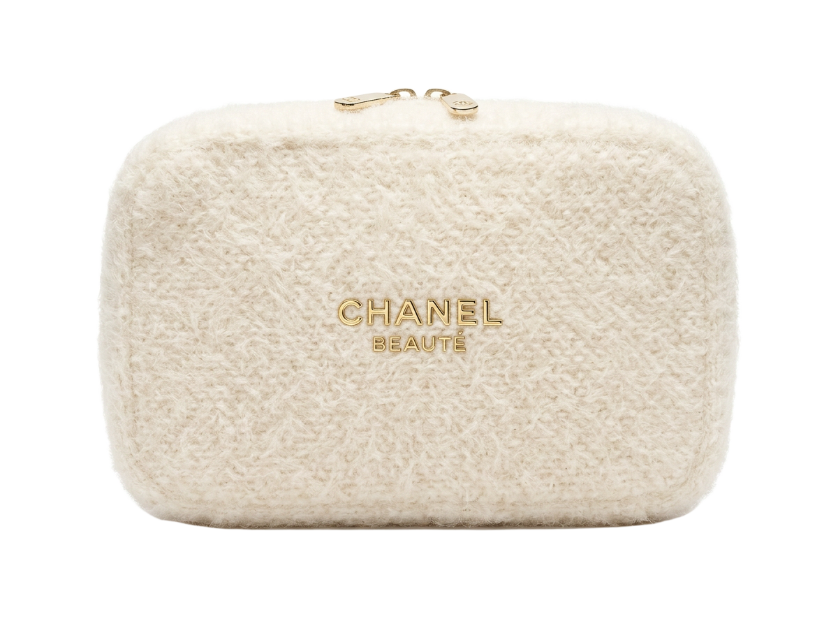 Beauté Plush Pouch in Ivory